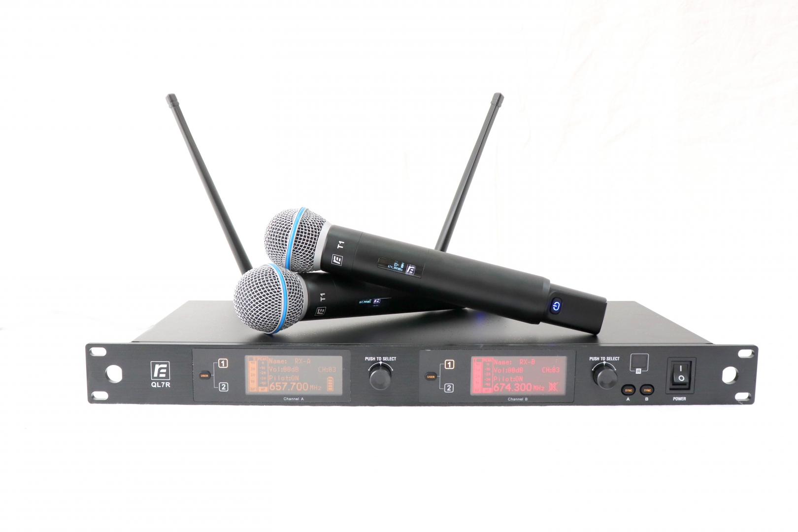 RFIntell QL7R/T1-A 651,800-683,400 МГц 2-канальная радиосистема с 2-мя ручными микрофонами в Нерюнгрях